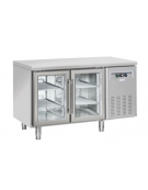 Tavolo refrigerato 2 porte a vetri, in acciaio inox AISi 304, refrigerazione ventilata - cm 136x60x86h