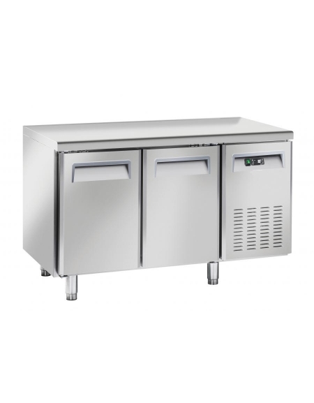 Tavolo refrigerato 2 porte in acciaio inox per vassoi mm 325x410, refrigerazione ventilata -2°/+8°C - Classe D - cm 135x60x85h