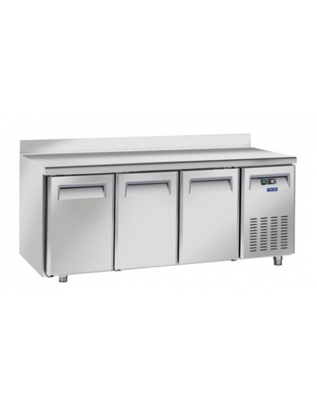 Tavolo refrigerato 3 porte con alzatina, in acciaio inox AISi 304, refrigerazione ventilata - cm 179.5x6x96h