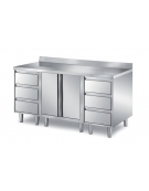 TAVOLO INOX AISI 304 CON 2 CASSETTIERE LATERALI A 3 CASSETTI + 2 ANTE A BATTENTE CENTRALI - SENZA ALZATINA - CM. 180X70X85H