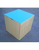 Cubo propriocettivo Dim. 60x60x60 cm., in legno.