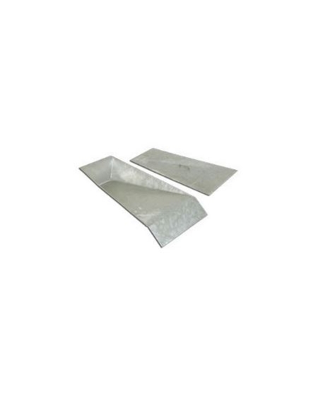 Cassetta imbucata con coperchio salto con l’asta. Cassetta imbucata con coperchio salto con l’asta.