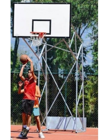 Impianto basket a traliccio in acciaio zincato, smontato, trasportabile, con tabellone in resina melaminica, sbalzo 220 cm.