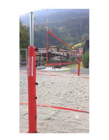 Impianto beach volley e beach tennis in acciaio zincato a caldo per esterni.