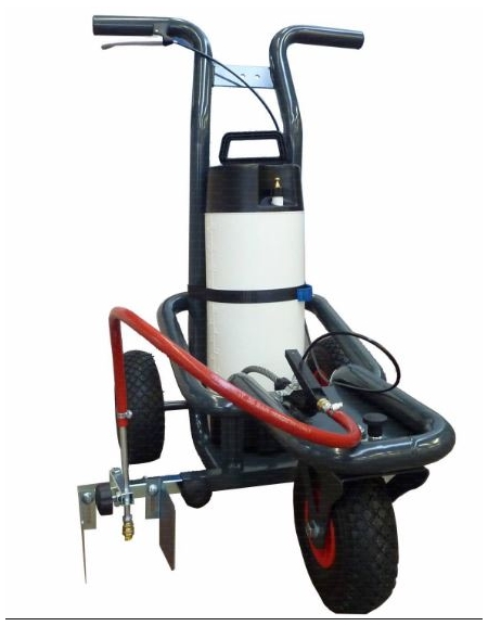 Carrello segnacampo a vernice ecologica, pompa manuale, struttura in acciaio verniciato, con 3 ruote.