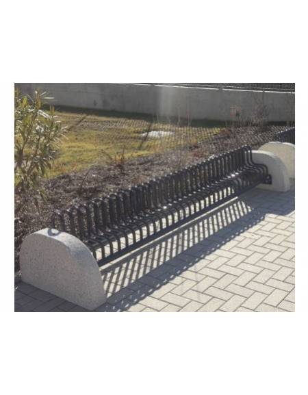 Portabici 5 posti realizzato completamente in acciaio zincato e verniciato, fianchi in cemento - cm 228x75,2x48,9h