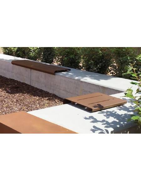 Panchina solo seduta senza schienale cm 180, interamente in acciaio zincato e verniciato - da fissare a muro - cm 180x47,5x10,5