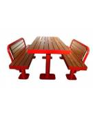 Set composto da tavolo + 2 panchine con schienale, struttura tonda in acciaio, con legno di pino - Lunghezza 180