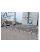 Portabici a 2 posti realizzato in acciaio inox. Da inghisare - cm 120x120h