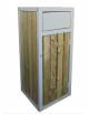 Cestino portarifiuti di forma quadra con porta, in acciaio zincato e verniciato e  doghe in legno di pregio - cm 55x55x130h