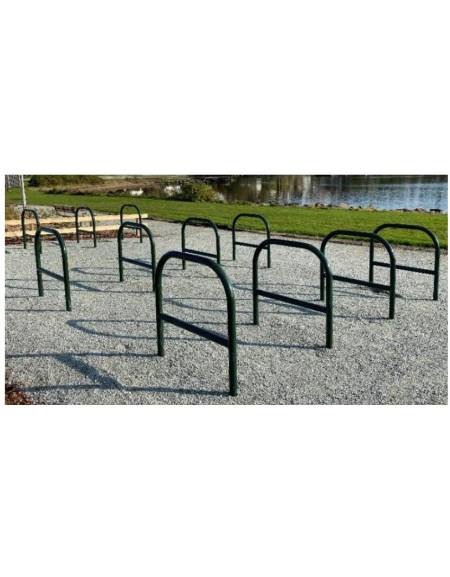Barriera con piegatura a freddo di tubolare in acciaio Ø48 a forma di U rovesciato, con traverso, da tassellare - cm 80x80h