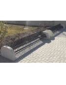 Portabici 5 posti realizzato completamente in acciaio zincato e verniciato, fianchi in cemento - cm 228x75,2x48,9h