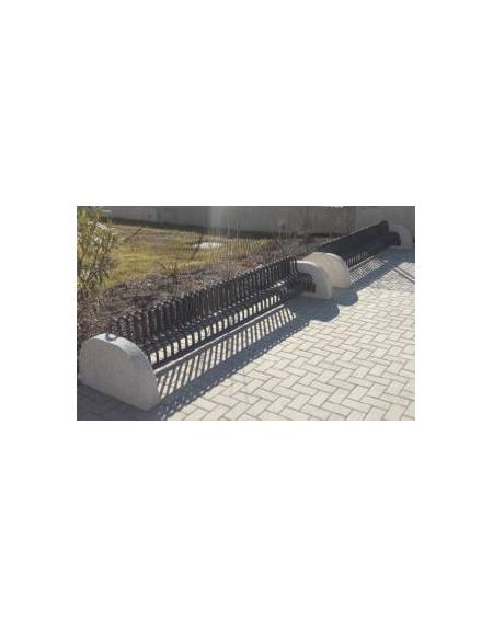 Portabici 5 posti realizzato completamente in acciaio zincato e verniciato, fianchi in cemento - cm 228x75,2x48,9h