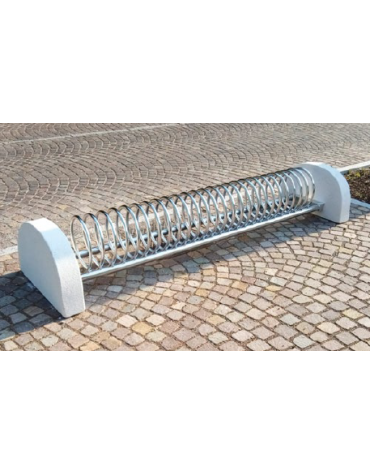 Portabici 9 posti composto da rastrelliera realizzata in acciaio inox e fianchi in cemento - cm 320,5x75,2x42h