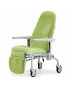 POLTRONA RELAX SU RUOTE CON INCLINAZIONE DELLO SCHIENALE SINCRONIZZATO CON IL POGGIAGAMBE-RIVESTIMENTO SIMILPELLE IGNIFUGO