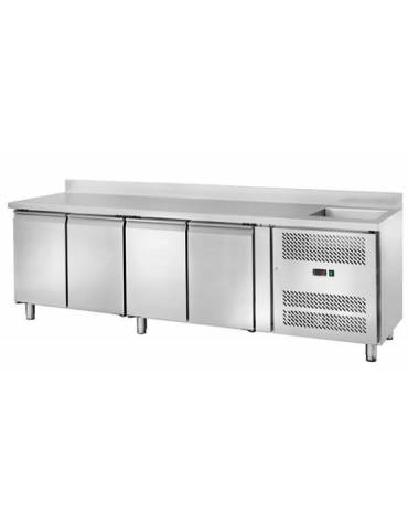 Tavolo refrigerato ventilato con lavello - 4 porte - Temperatura -2° +8°C - Classe energetica C - cm. 250x70x96h