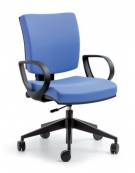 Poltrona direzionale con braccioli regolabili- base in nylon - alzata a gas cm 66x61x122/136h