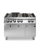Cucina a gas 6 fuochi con piano stampato e forno a gas statico GN 2/1 - 4 Fuochi da 10 KW e 2 da 6 Kw - cm 120x90x87h