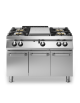 Cucina a gas 4 fuochi + tuttapiastra su vano con 3 porte - piano stampato - potenza totale 43 Kw - cm 120x90x87h