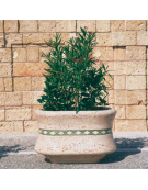 Fioriera ovale in cemento calcestruzzo colore Grigio pietra - con greca decorativa - cm 100x60x65h - Conforme ai CAM