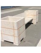 Panchina in graniglia di marmo sabbiato con schienale e 2 fioriere laterali quadrate - colore a scelta - cm 300x85x90h - CAM