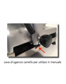 Affettatrice automatica 3 velocità e 3 corse, telaio in alluminio e struttura in acciaio inox - Ø lama mm 300