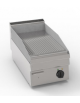 Fry-Top elettrico da banco, 1 zona cottura, piastra rigata cm 34,6x56,4, potenza Kw 3,9 trifase - cm 35x65x28h