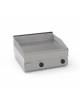 Fry top elettrico trifase-7.8kw da banco, piastra liscia, r. temp. 50÷320 °C - sup. di cottura cm 69,6x56,4  - dim. 70x65x28h