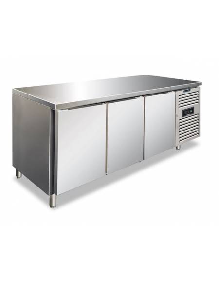 Tavolo refrigerato in acciaio Inox AISI 304 ventilato  - 3 porte - capacità 386 Lt. - temp. -2° +8°C - GN 1/1 - mm 1795x700x860h