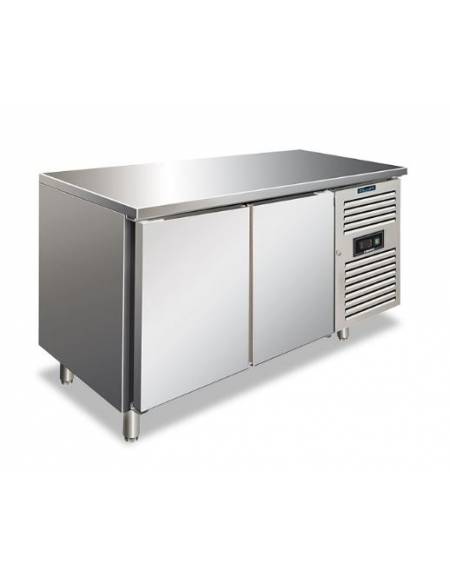 Tavolo refrigerato in acciaio Inox AISI 304 ventilato  - 2 porte - capacità 282 Lt. - temp. -2° +8°C - GN 1/1 - mm 1360x700x850h