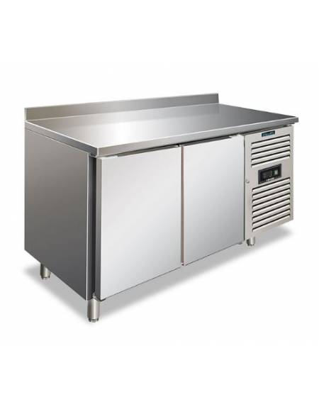Tavolo refrigerato con alzatina 2 Porte ventilato -2° +8°C in acciaio inox AISI 304 -Classe B- Tropicalizzato - cm 136x70x86/96h