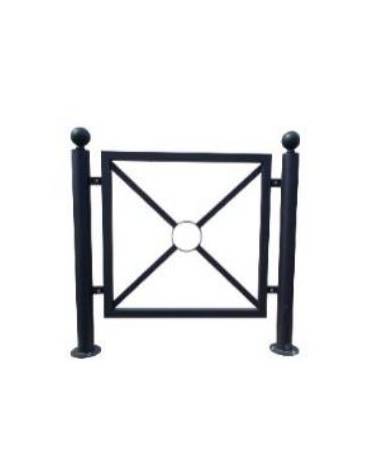Barriera in tubolare acciaio zincato e verniciato. Pannello interasse - cm 82,5x82,5h