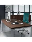 Scrivania direzionale sagomata con gambe in metallo verniciato - Colori a scelta - cm  205x100x75h