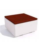 Panchina quadrata in graniglia di marmo sabbiato, colore a scelta - seduta rivestita in legno - cm 80x80x45h - Conforme ai CAM