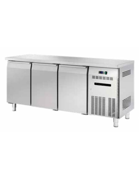 Banco refrigerato GN1/1 ventilato in acciaio inox con 3 porte - Temp. 0/+8°C - Lt 405 - Classe B - cm 180x70x85h