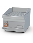 Fry top elettrico trifase-4,5kw da banco, piastra rigata cromata, r. temp. 50 a 300 °C - dim. 40x60x28h