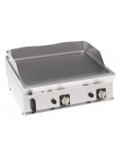 Fry top a gas da banco, 14 kw, piastra rigata, consumo gas 1,48 m³/h - sup. di cottura cm 74,8x56,4  - dim. 80x70x28h