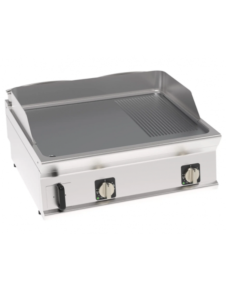 Fry-Top elettrico da banco, 2/3 liscio + 1/3 rigato cromato spazzolato, zona cattura cm 74,8x56,4 - trifase Kw 7,8 - cm 80x70x28