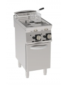 Friggitrice a gas freestanding, 2 vasche con scambiatori di calore, cm 14x34,2x30,5h - 8+8lt - cm tot. 40x70x90h Friggitrice a gas freestanding, 2 vasche con scambiatori di calore, cm 14x34,2x30,5h - 8+8lt - cm tot. 40x70x90h