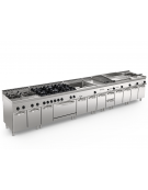 Cucina a gas 4 fuochi, forno elettr. GN 1/1, fuochi aperti 1x7,2+1x3,3+2x4,5 n°xkW - cam. forno cm 57,5x51,5x30 - cm 70x70x85h