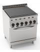 Cucina tuttapiastra elettrica, 4 zone cottura, su forno elettrico statico GN2/1 - potenza tot Kw 13,3 trifase - cm 70x70x85h
