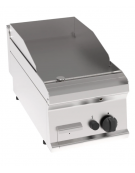 Fry top a gas da banco, 7 kw, piastra liscia, consumo gas 0,74 m³/h - sup. di cottura cm 34,6x56,4  - dim. 35x70x28h
