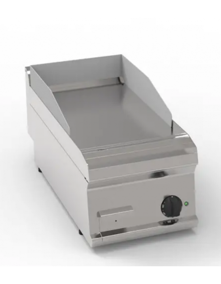 Fry-Top elettrico da banco, 1 zona cottura, piastra liscia cm 34,6x56,4, pot. totale Kw 3,9 trifase - cm 35x70x28h