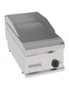 Fry-Top elettrico da banco, 1 zona cottura, piastra rigata spazzolata cm 34,6x56,4, potenza tot. Kw 3,9 trifase - cm 35x70x28h