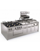 Fry-Top a gas da banco, 3 zone cottura, piastra liscia cromata cm 113x56, potenza gas Kw 21,6- cm 120x70x28h
