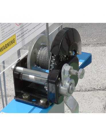 Carrello elevatore a forche realizzato in lega di alluminio, portata 227 kg, 2 ruote da 20 cm e 2 ruote da 5 cm - 88,3x63x180