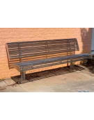 Panchina con schienale realizzata interamente in acciaio inox - cm 180x64,5x7,4h