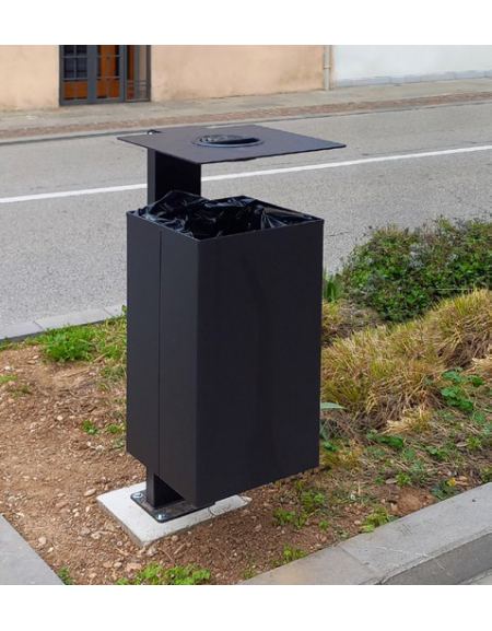 Cestino portarifiuti da tassellare a forma quadrata in acciaio zincato e verniciato con spegnisigarette - cm 35x43x100,4h