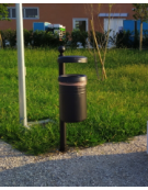 Cestino portarifiuti da tassellare, con foro ridotto e coperchio con spegni sigarette - cm 35x131,7h