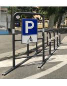 Portabici singolo a 3 posti, realizzato in acciaio zincato e verniciato. Da tassellare - cm 250x80x131,3h